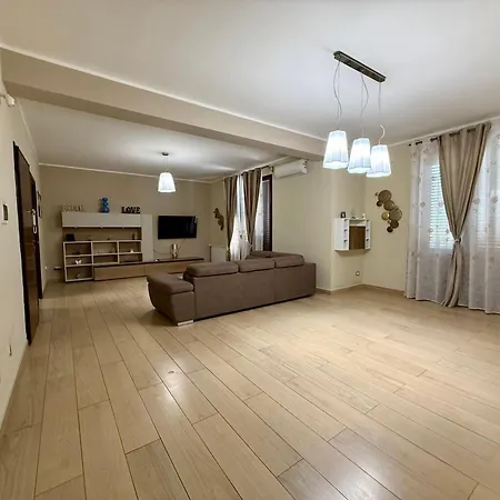 Infinity Home-2